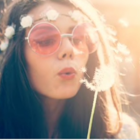 CLOSET CLOSING SALE! - Picture 6 of 8